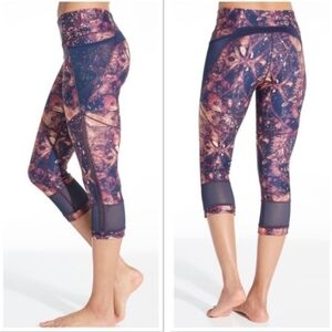 Calia Side Interest Capri Sand Mandala Leggings